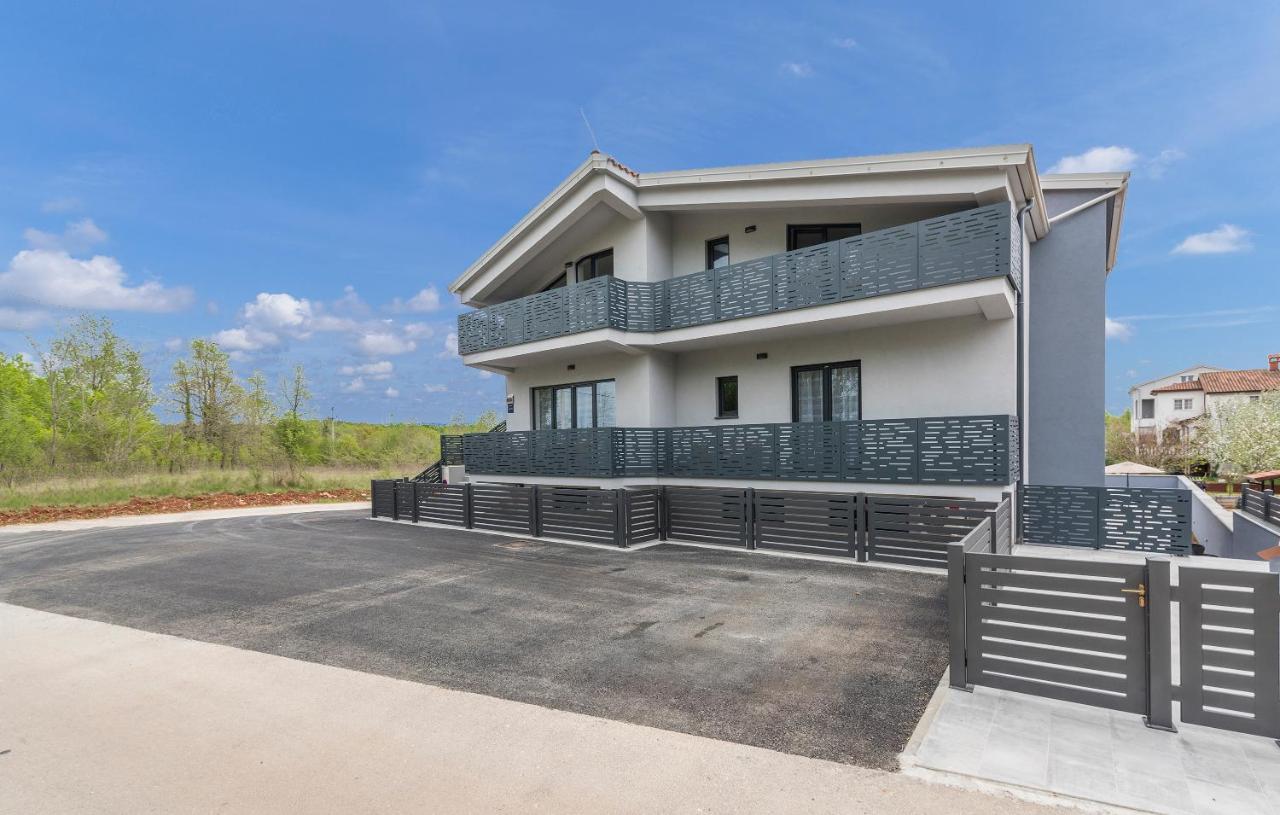 Natalija Apartment